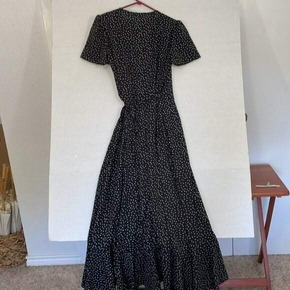 Pretty Garden Maxi Wrap Dress NWT Ruffle Hem, Black with White Polka Dots Medium - Picture 6 of 9